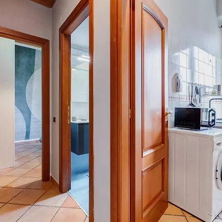 Apartment Historia Et Elegantia - Vicino Il Colosseo, Circo Massimo E Trastevere