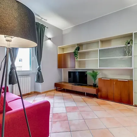Apartment Historia Et Elegantia - Vicino Il Colosseo, Circo Massimo E Trastevere *